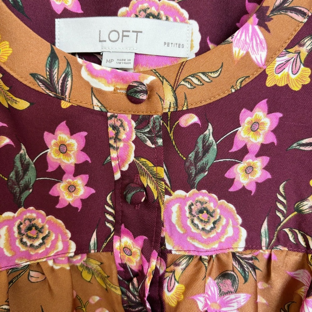 LOFT Women's Blouse, Size MP, Petite, Tan and burgundy, floral, long sleeves - Picture 5 of 8